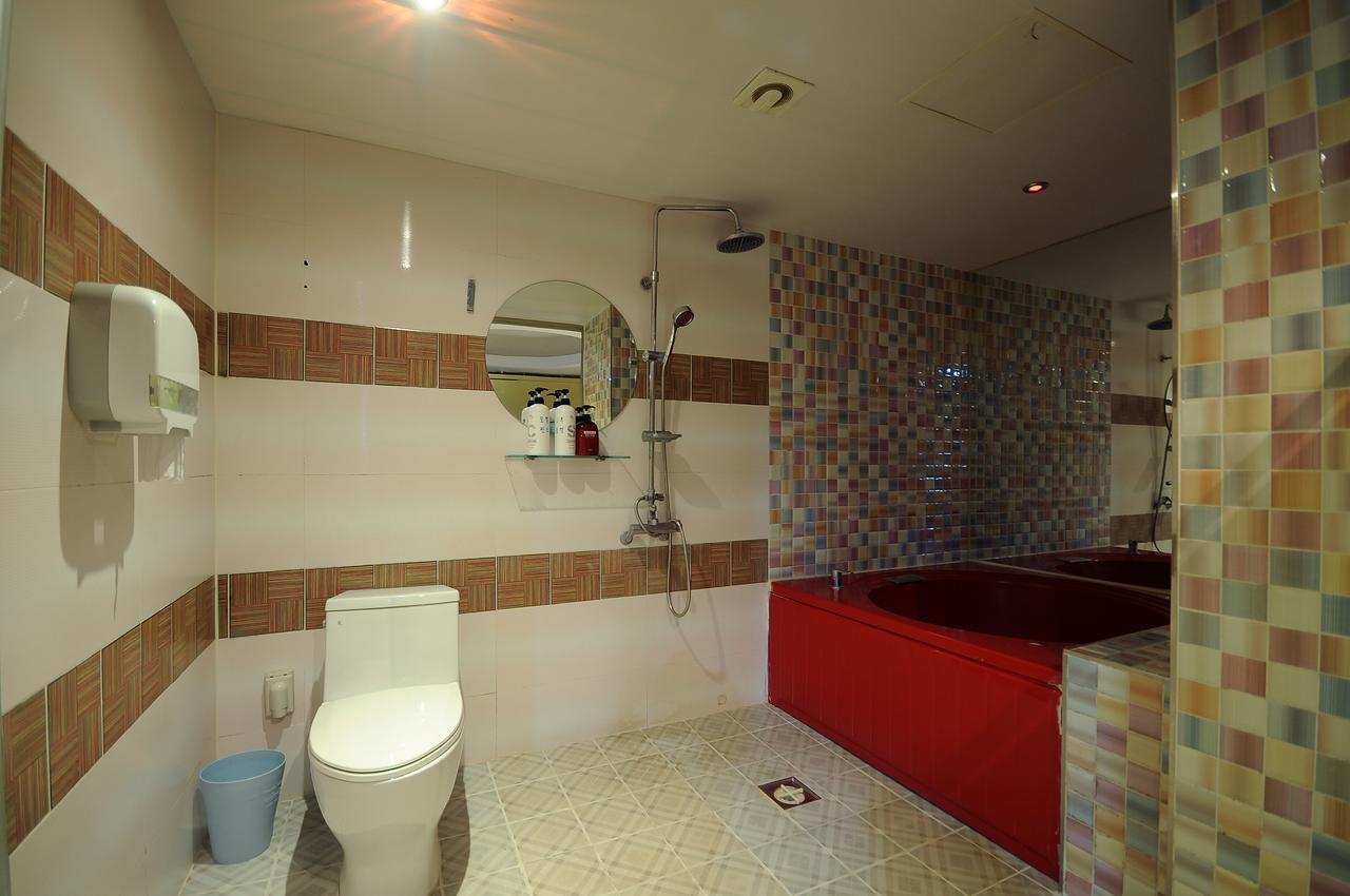 בוסאן Wow Motel מראה חיצוני תמונה
